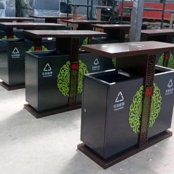 cubo de basura de acero inoxidable