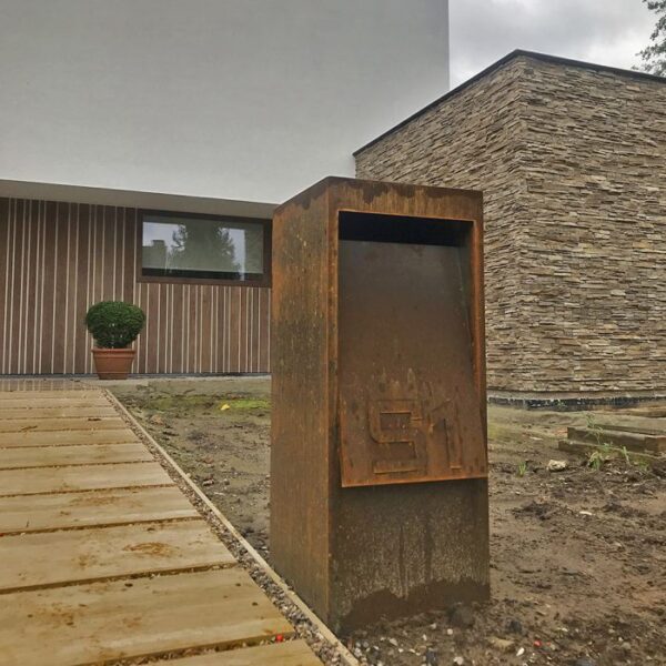 caixas de correio exteriores em aço corten em casa e jardim