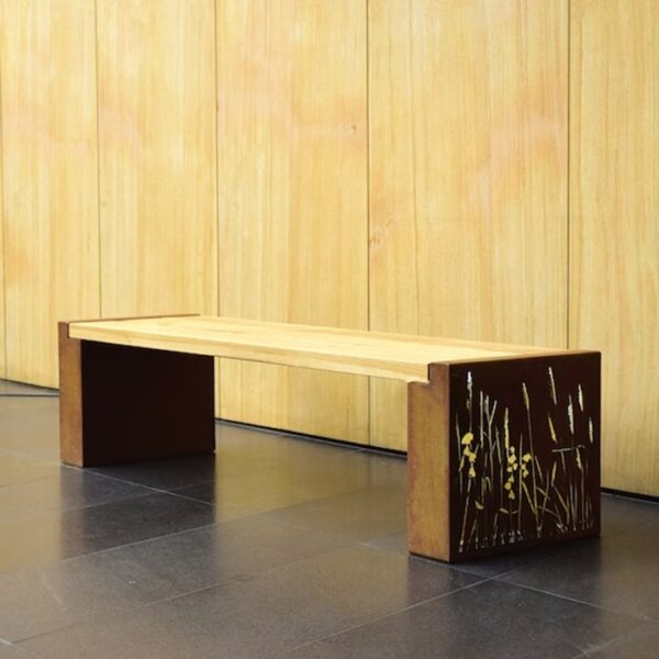 banco de jardín de acero corten con patas ligeras