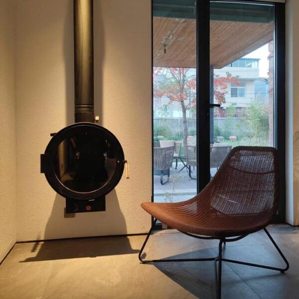 Chimenea mural en forma de neumático